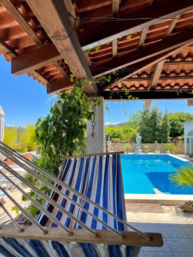 Gorana With Swimming Pool