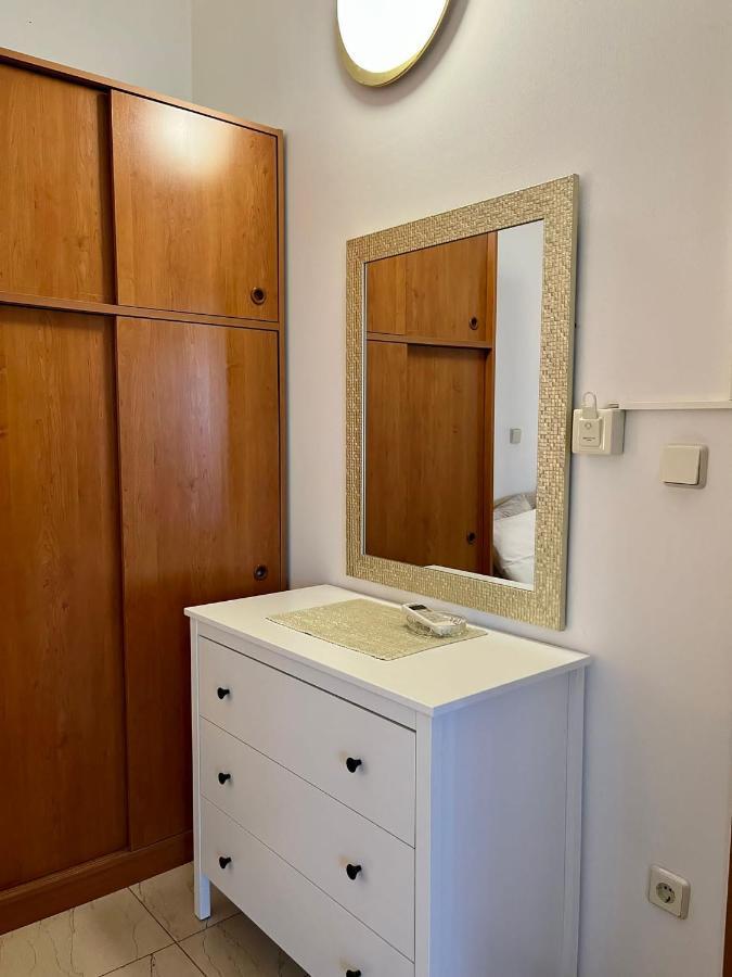 Gorana With Swimming Pool Apartament *