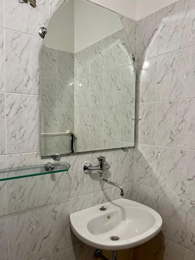 Gorana With Swimming Pool Apartament *